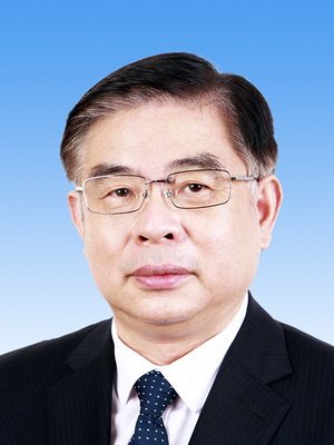 陸俊華，男，漢族，1962年1月生，研究生學(xué)歷，中共黨員，現(xiàn)任中央紀(jì)委國家監(jiān)委駐人民日報社紀(jì)檢監(jiān)察組組長、人民日報社編委委員。